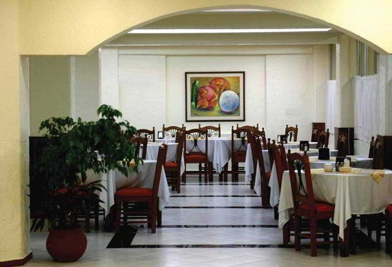 Hotel Batab Cancún Extérieur photo